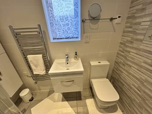 Photo 27- click for photo gallery